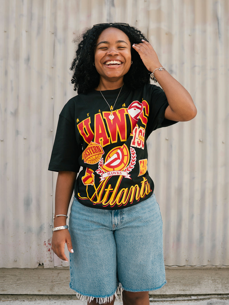 New Era Hawks Vintage Script Throwback Tee