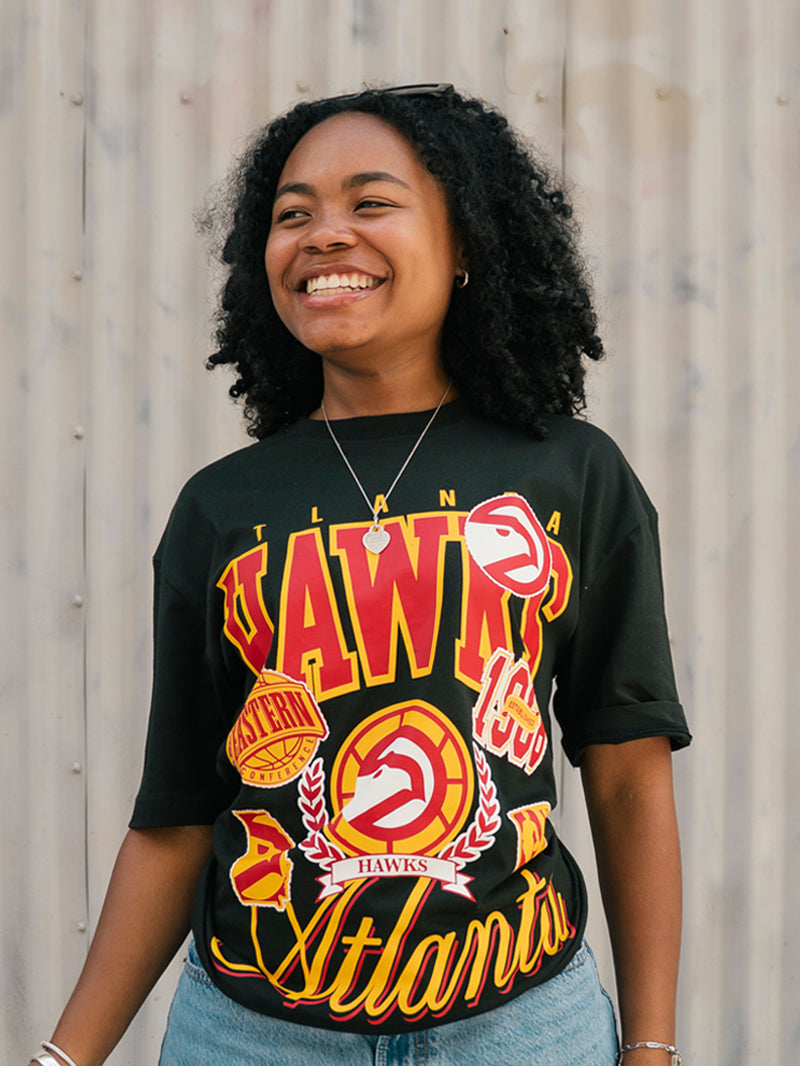 New Era Hawks Vintage Script Throwback Tee