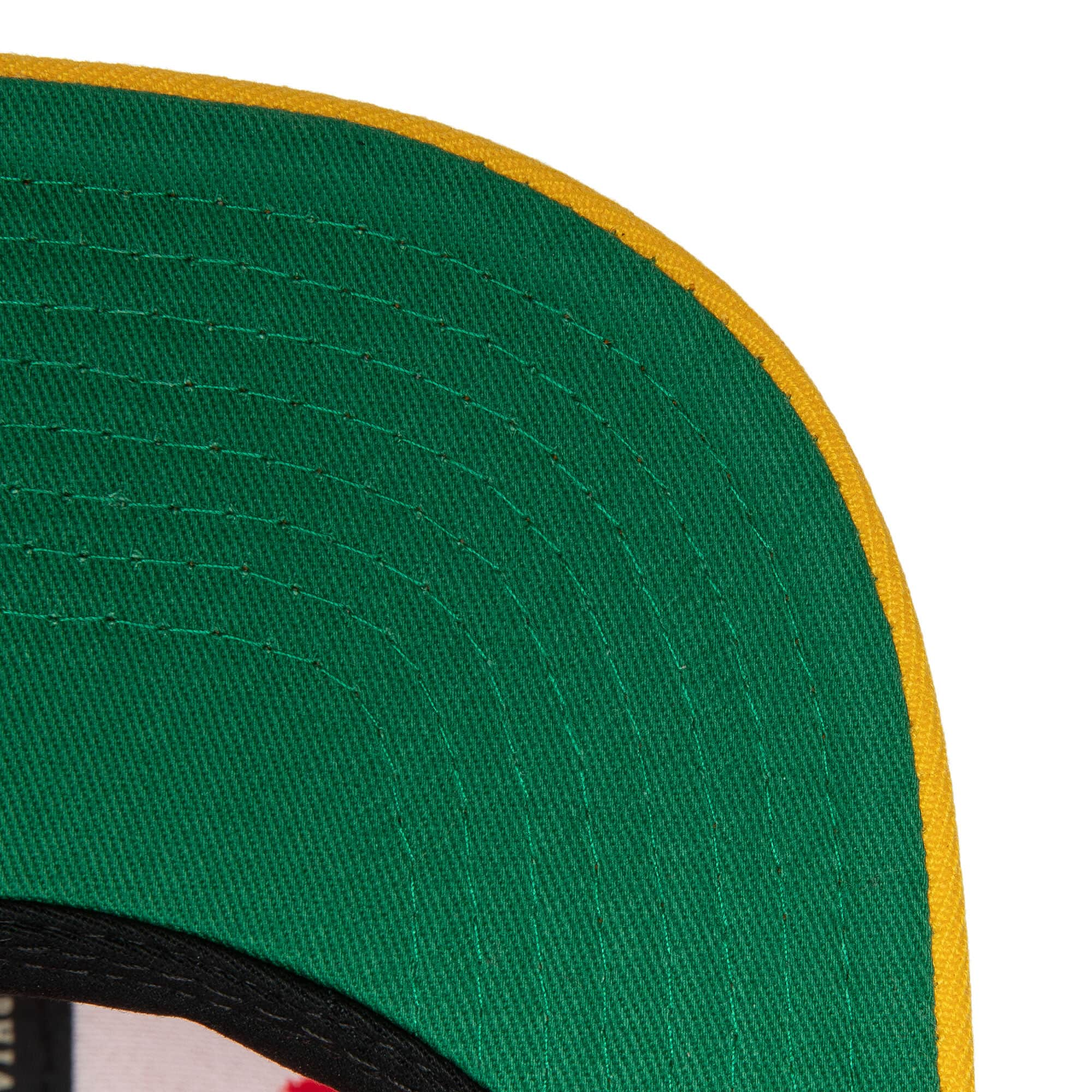 Mitchell & Ness Hawks 2 Tone 2.0 HWC Snapback