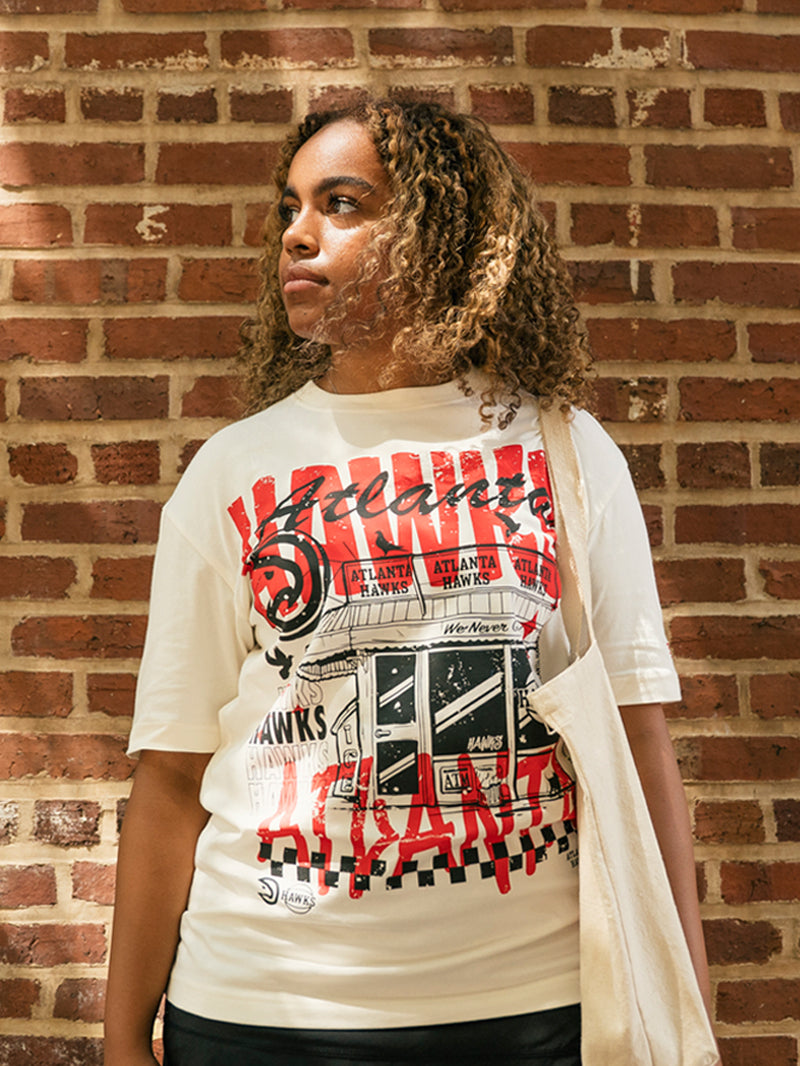 New Era Hawks Off White Graphic Tee