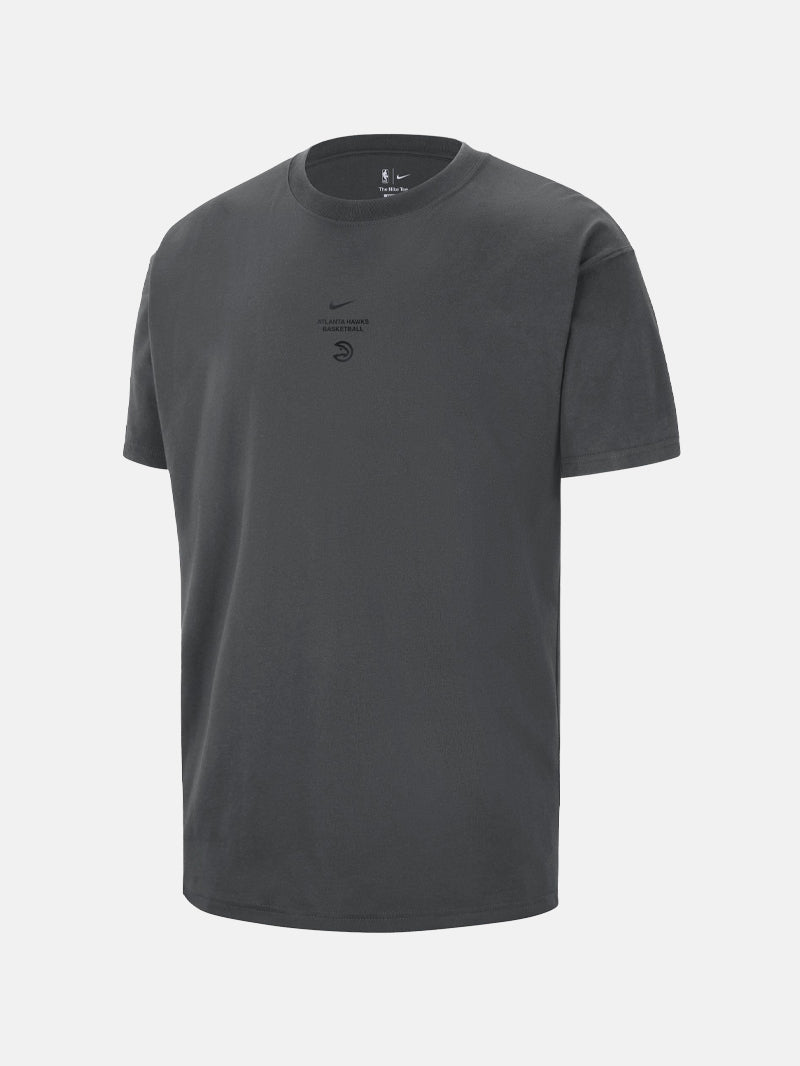 Nike Hawks Worn With Obsession Pregame Tee