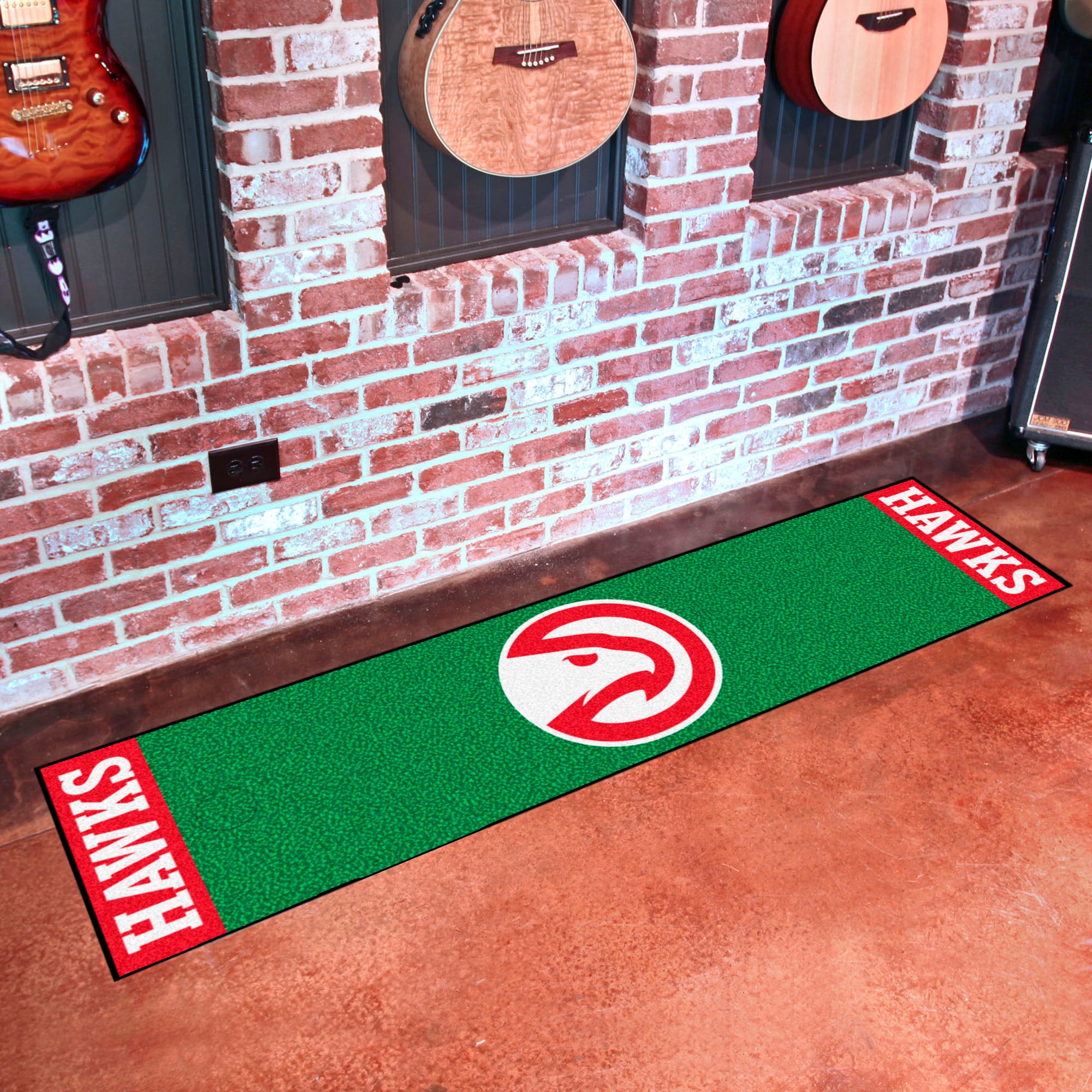 Fanmats Hawks Putting Green Mat